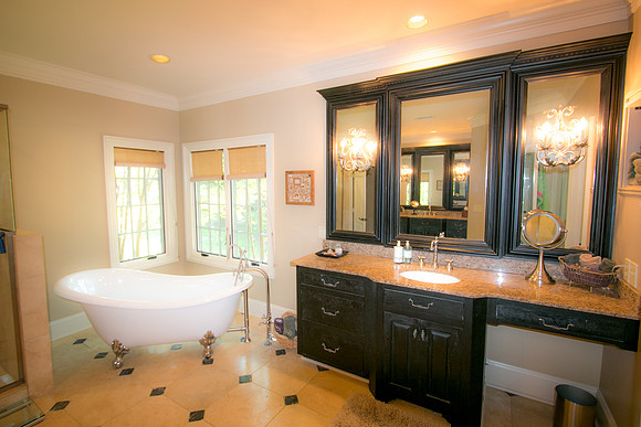 Bathroom-01-901
